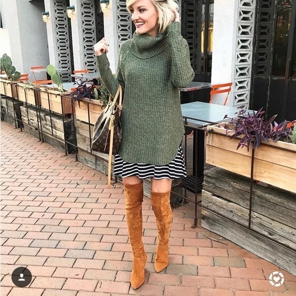 A New Day Green Cowl Neck Tunic Length Sweater Medium Blogger Favorite - Picture 3 of 10